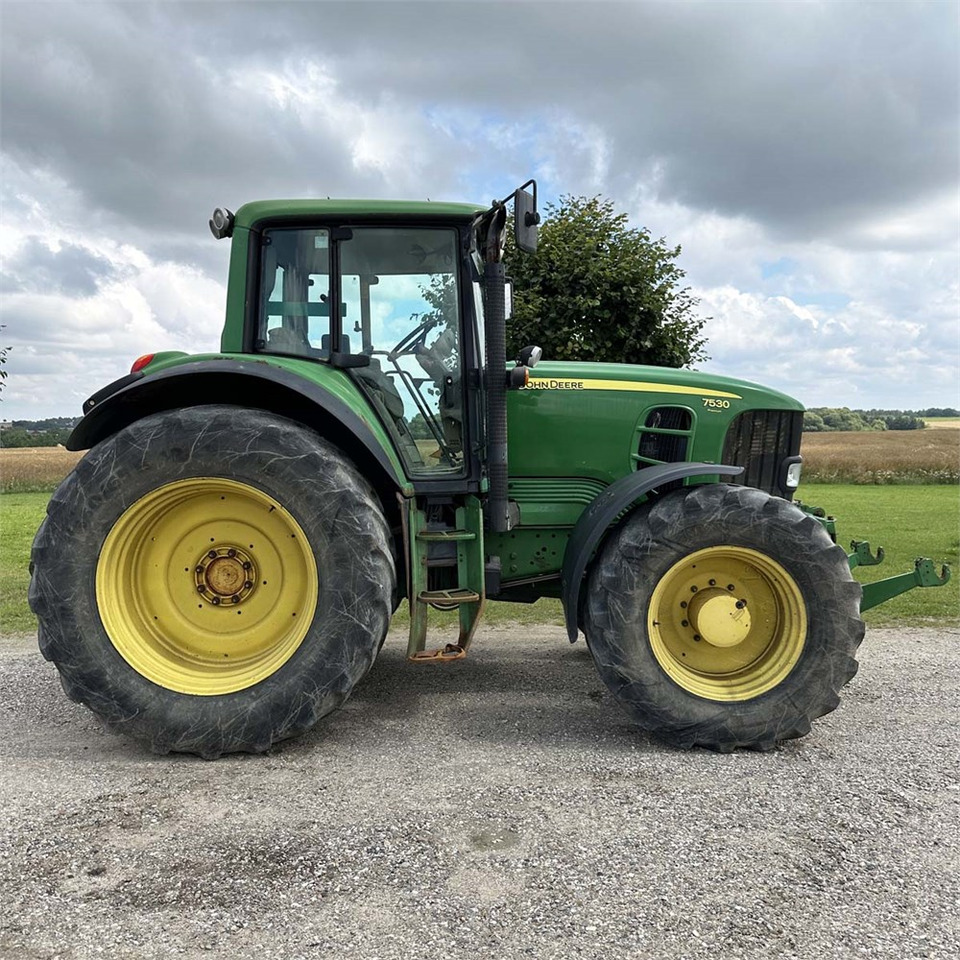 Трактор John Deere 7530: фото 9