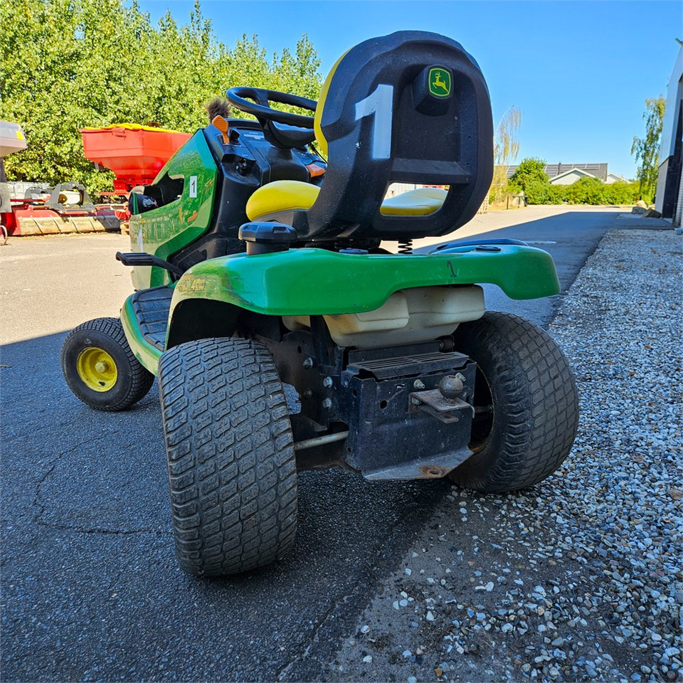 John Deere X304 - Газонокосилка: фото 5 John Deere X304 - Газонокосилка: фото 5