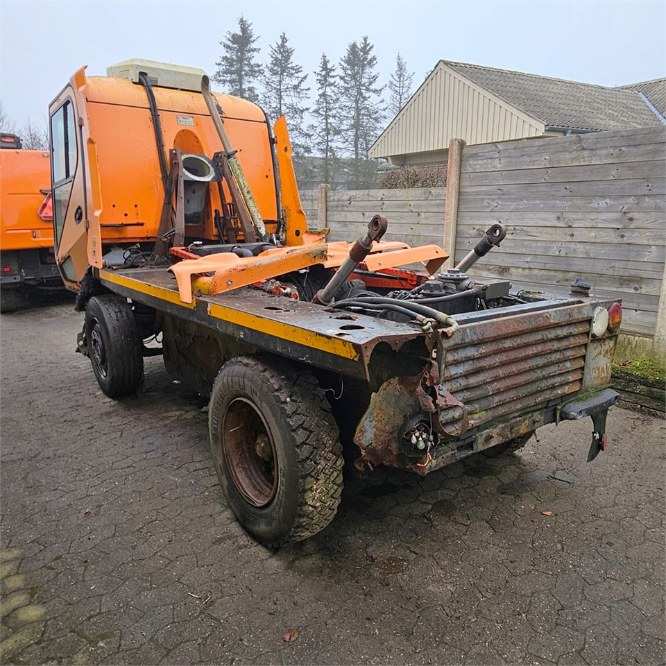 Johnston Sweepers 5000 - Подметально-уборочная машина: фото 2 Johnston Sweepers 5000 - Подметально-уборочная машина: фото 2