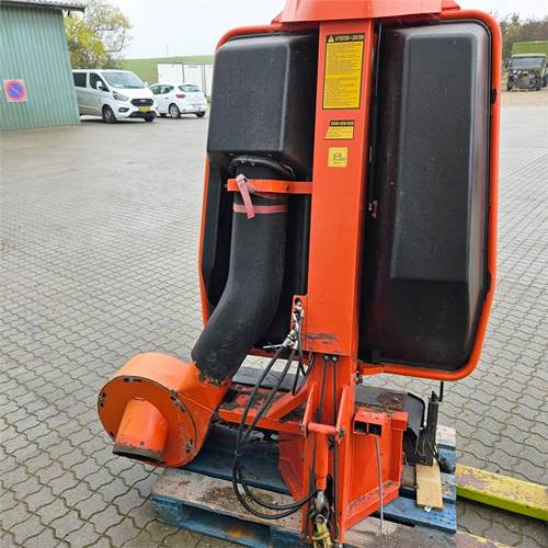 Kubota Græsopsamler - Садовое оборудование: фото 2 Kubota Græsopsamler - Садовое оборудование: фото 2