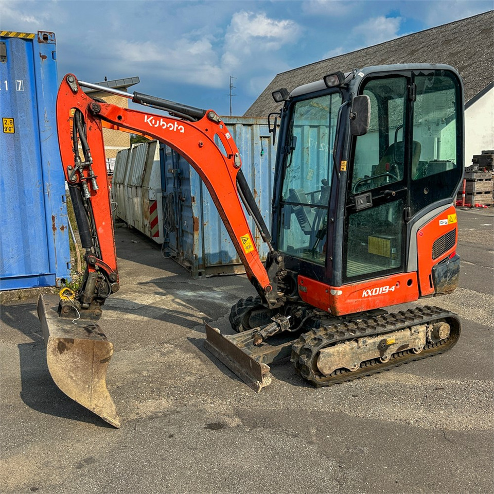 Kubota KX019-4 - Мини-экскаватор: фото 1 Kubota KX019-4 - Мини-экскаватор: фото 1