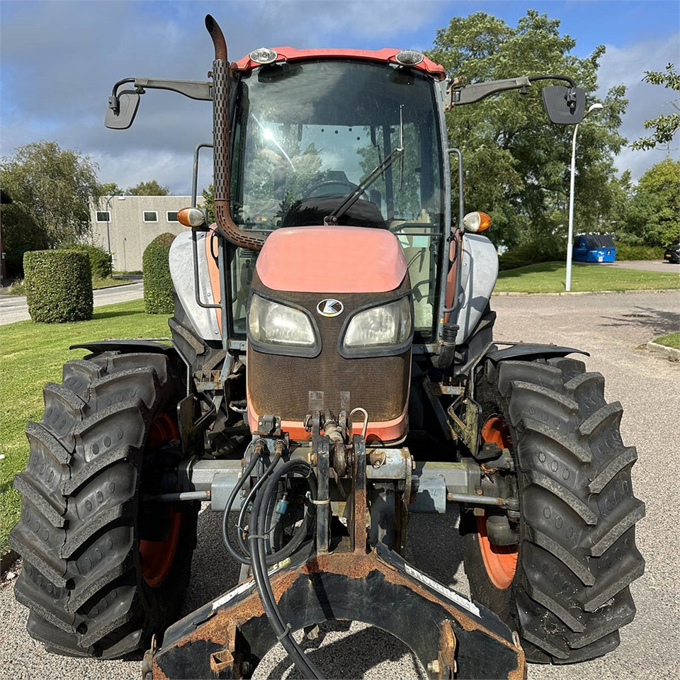 Kubota M 9540 2/4 WD - Трактор: фото 2 Kubota M 9540 2/4 WD - Трактор: фото 2
