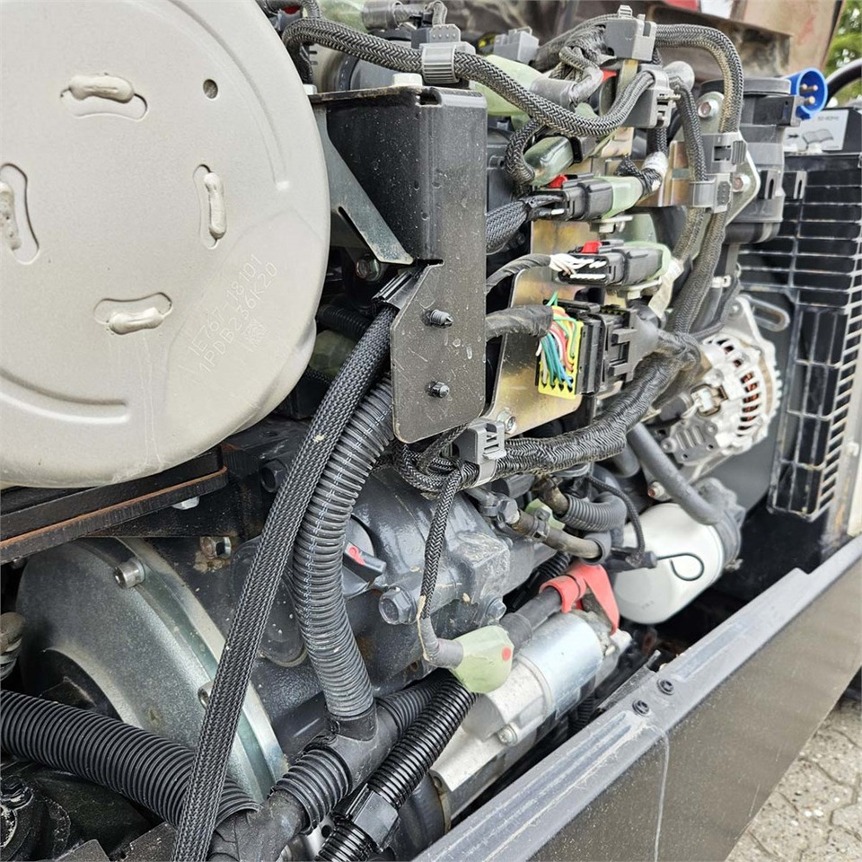 Телескопический погрузчик Manitou MT625 H: фото 29