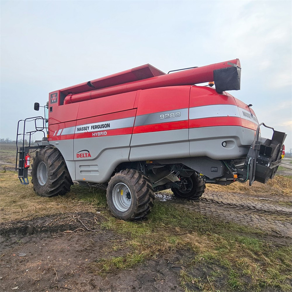 Massey Ferguson 9280 Hybrid - Комбайн: фото 3 Massey Ferguson 9280 Hybrid - Комбайн: фото 3