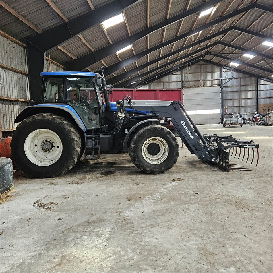 New Holland TM 190 4WD - Трактор: фото 4 New Holland TM 190 4WD - Трактор: фото 4