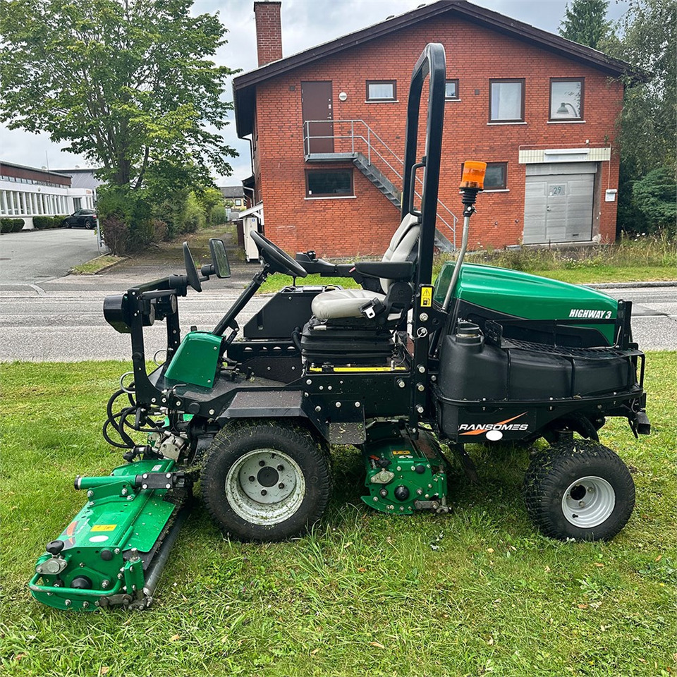 Ransomes Highway 3 4WD - Газонокосилка: фото 3 Ransomes Highway 3 4WD - Газонокосилка: фото 3
