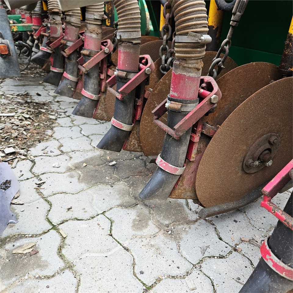 Samson 1200001 - Техника для внесения удобрений: фото 3 Samson 1200001 - Техника для внесения удобрений: фото 3