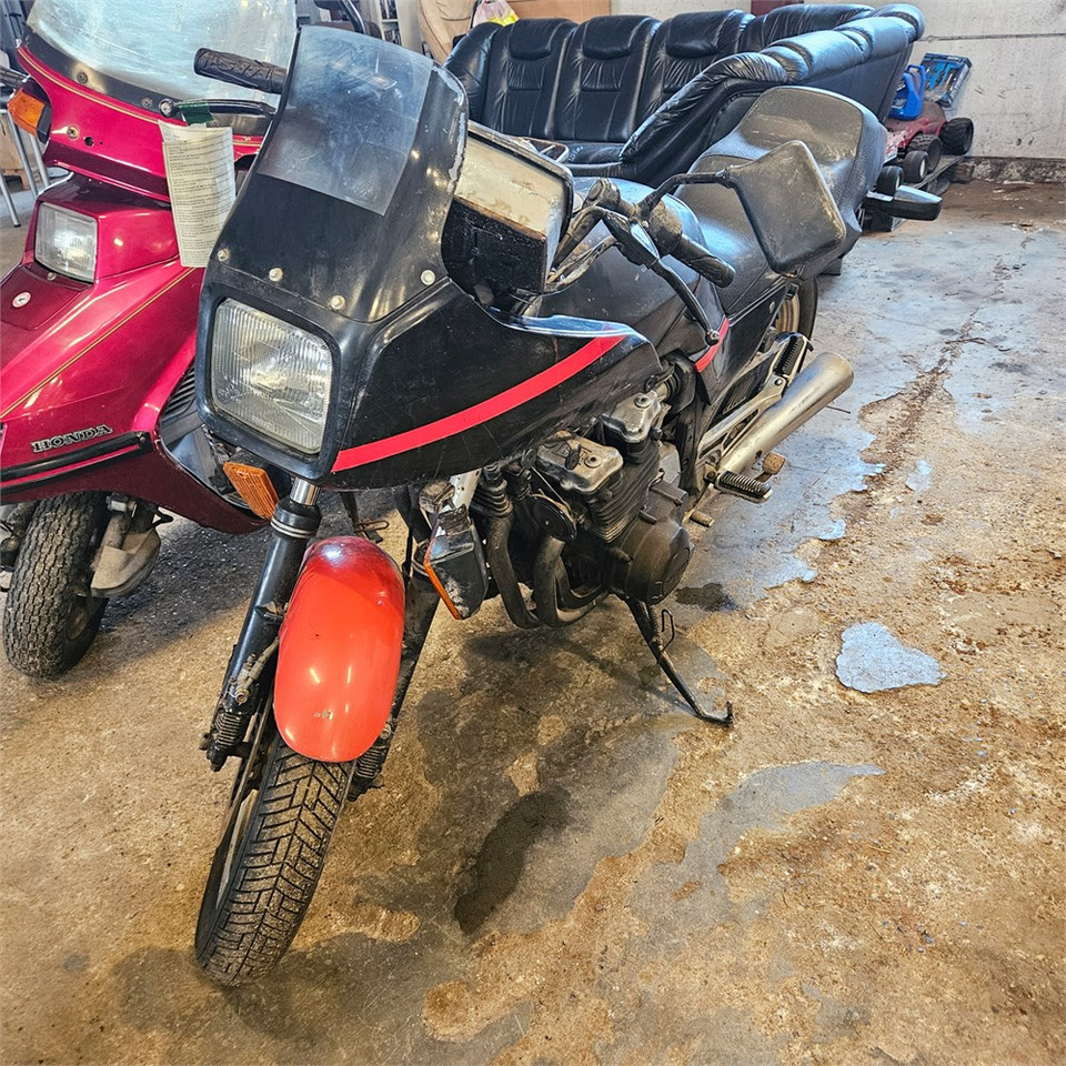 Suzuki GR72A - Мотоцикл: фото 1 Suzuki GR72A - Мотоцикл: фото 1