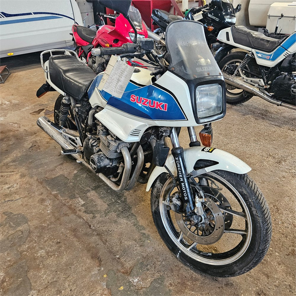 Suzuki GSX 1100 ES - Мотоцикл: фото 1 Suzuki GSX 1100 ES - Мотоцикл: фото 1
