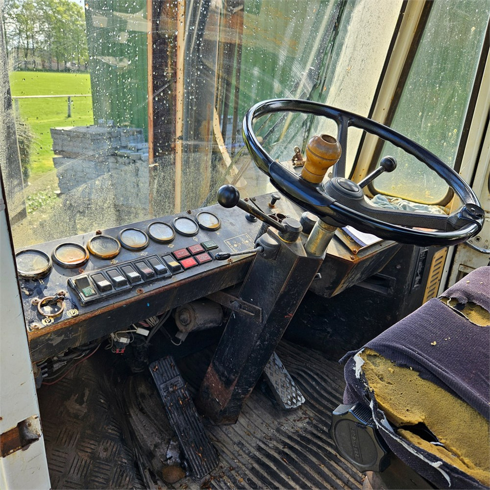 Вилочный погрузчик Svetruck 860: фото 11