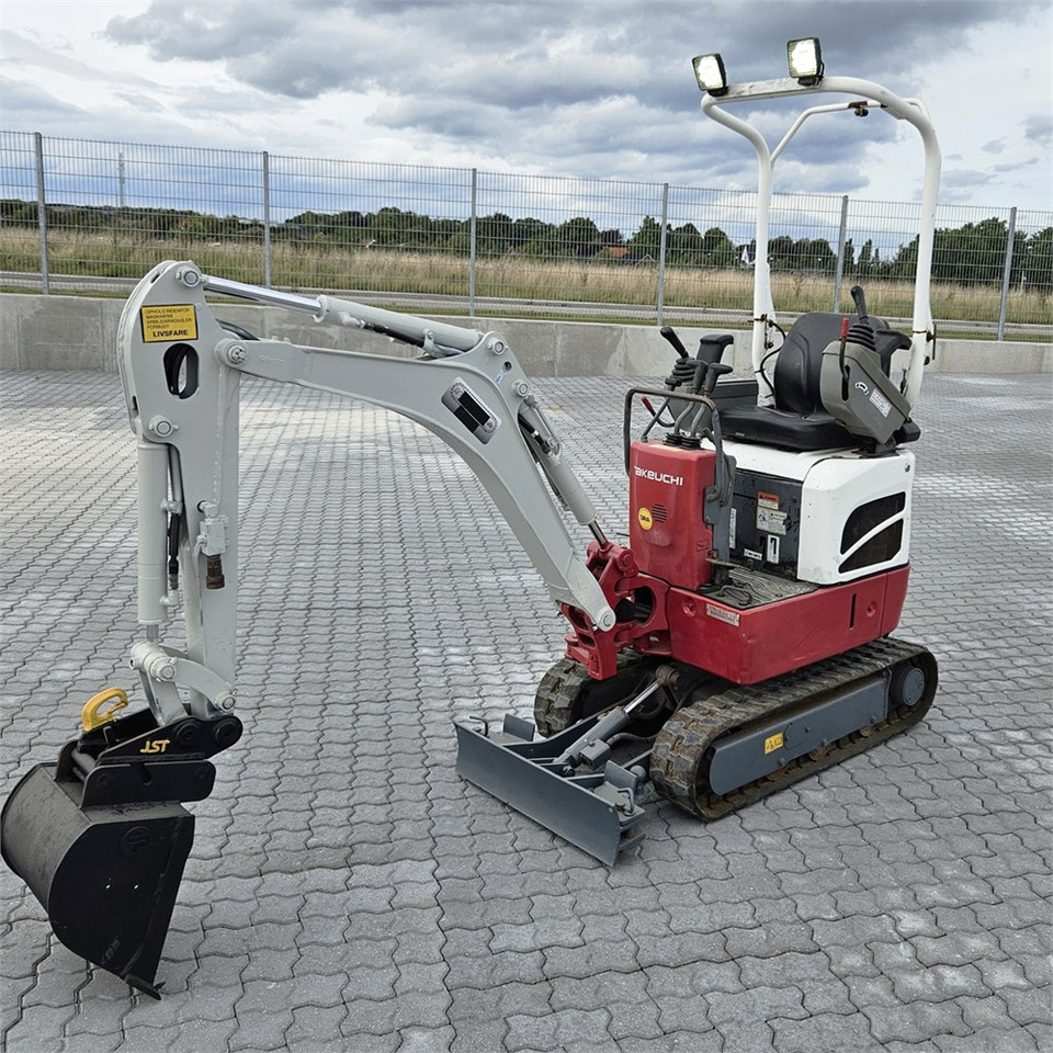 Takeuchi TB210 R - Мини-экскаватор: фото 2 Takeuchi TB210 R - Мини-экскаватор: фото 2