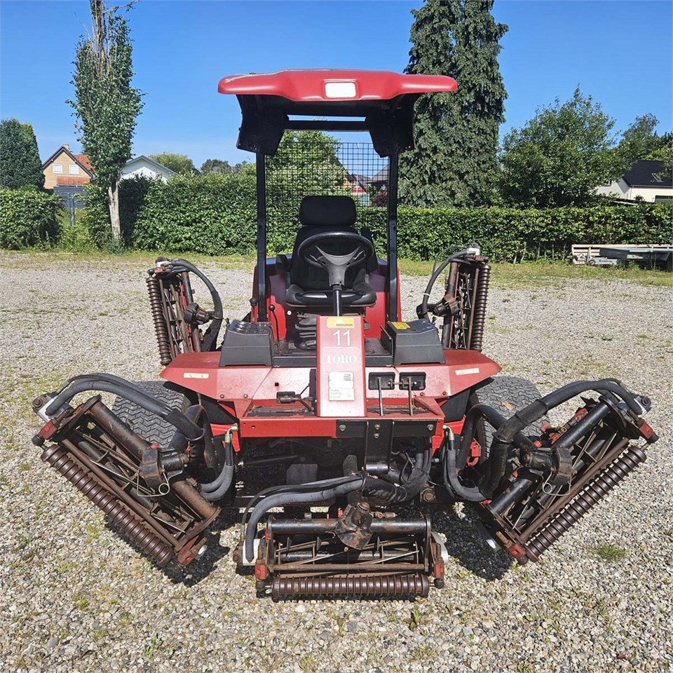 Toro Reelmaster 6700-D - Газонокосилка: фото 2 Toro Reelmaster 6700-D - Газонокосилка: фото 2