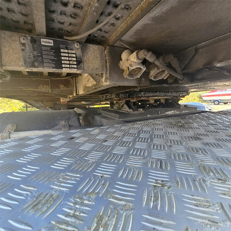 Тягач Iveco Daily: фото 33