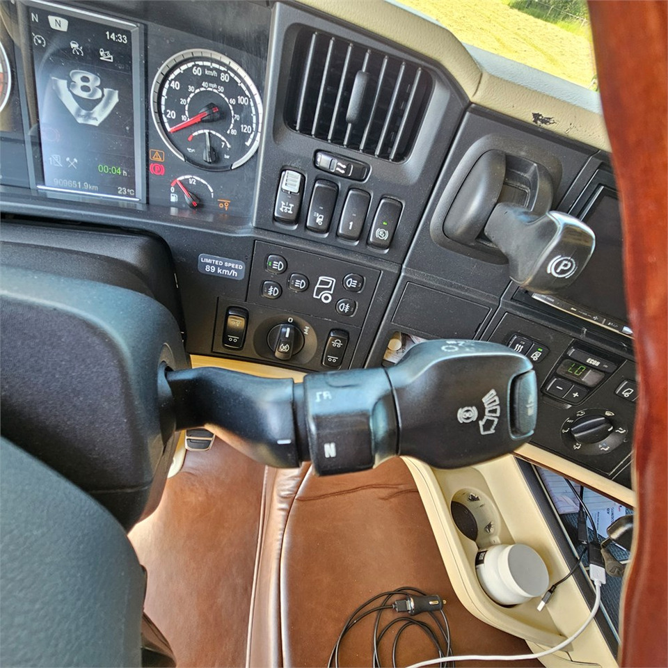 Тягач Scania PGR 560: фото 19