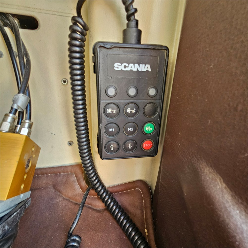 Тягач Scania PGR 560: фото 33