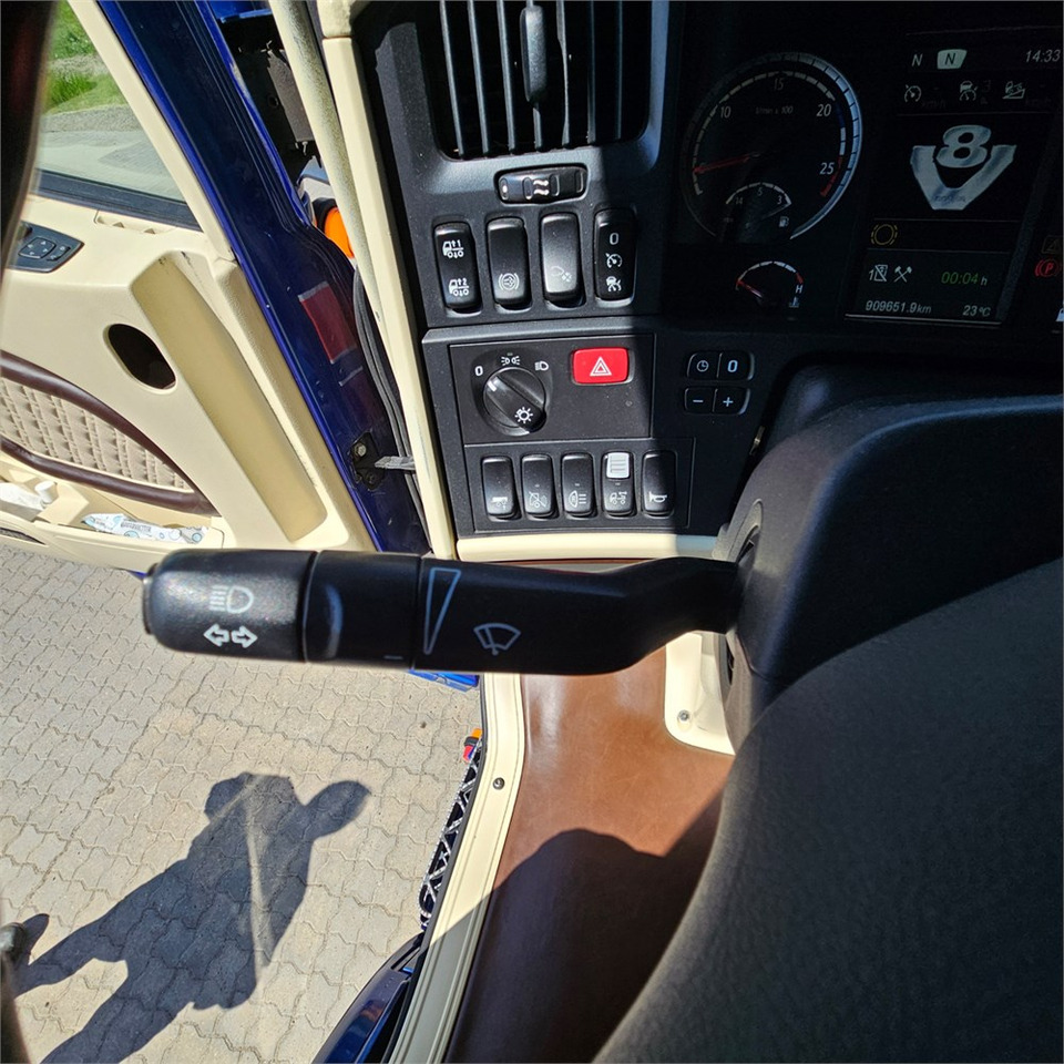 Тягач Scania PGR 560: фото 21