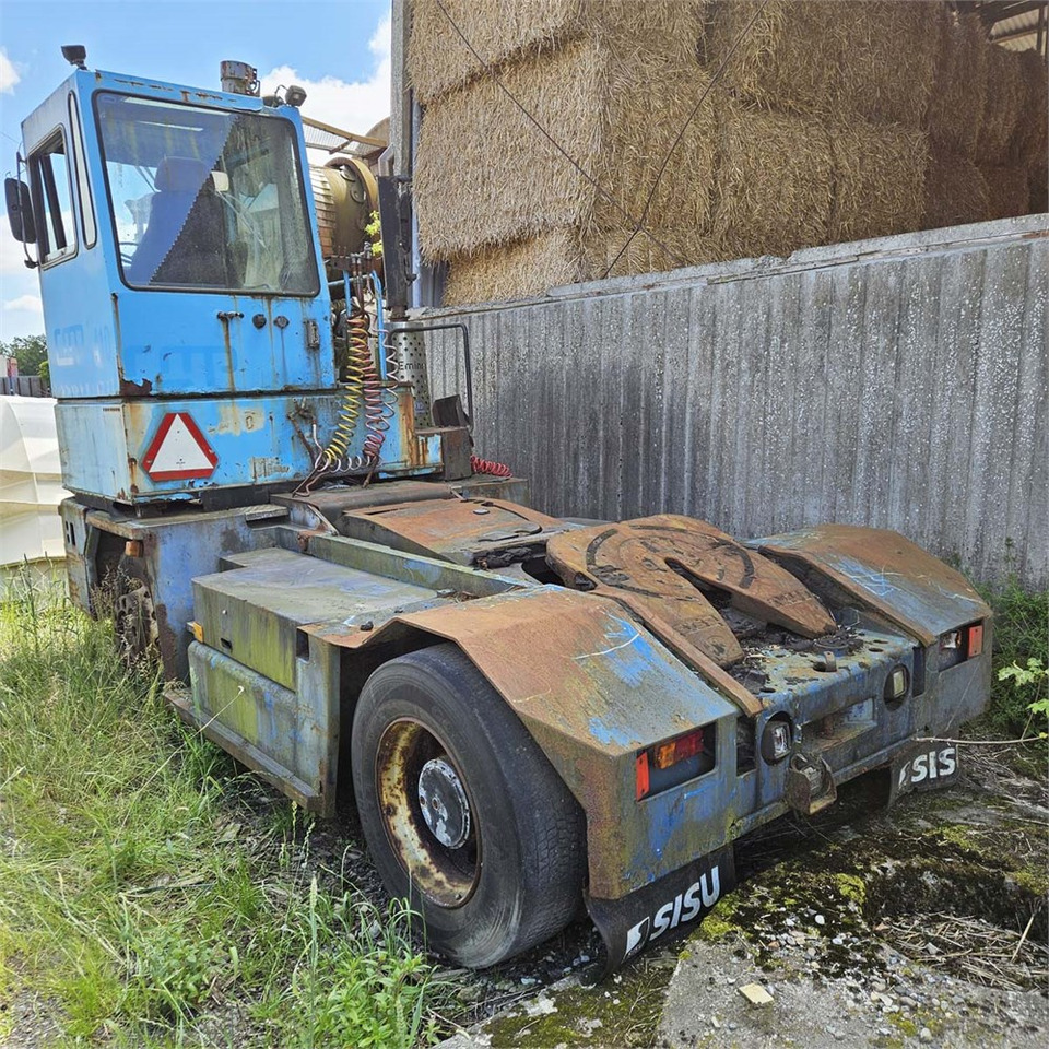 Sisu TRX 181 - Тягач: фото 4 Sisu TRX 181 - Тягач: фото 4