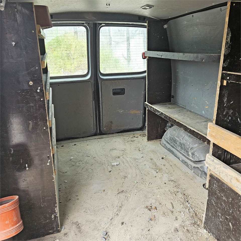VW Transporter 2,0 Tdi - Легковой фургон: фото 5 VW Transporter 2,0 Tdi - Легковой фургон: фото 5