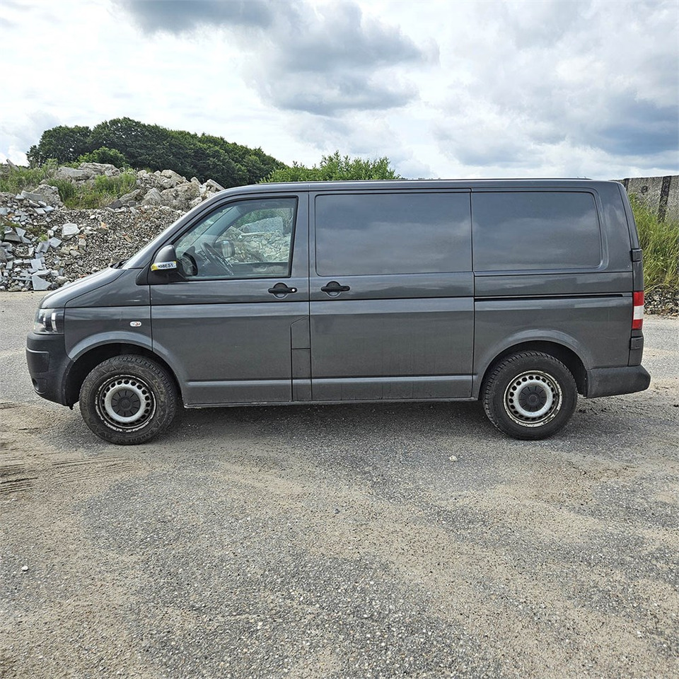 VW Transporter 2,0 Tdi - Легковой фургон: фото 2 VW Transporter 2,0 Tdi - Легковой фургон: фото 2