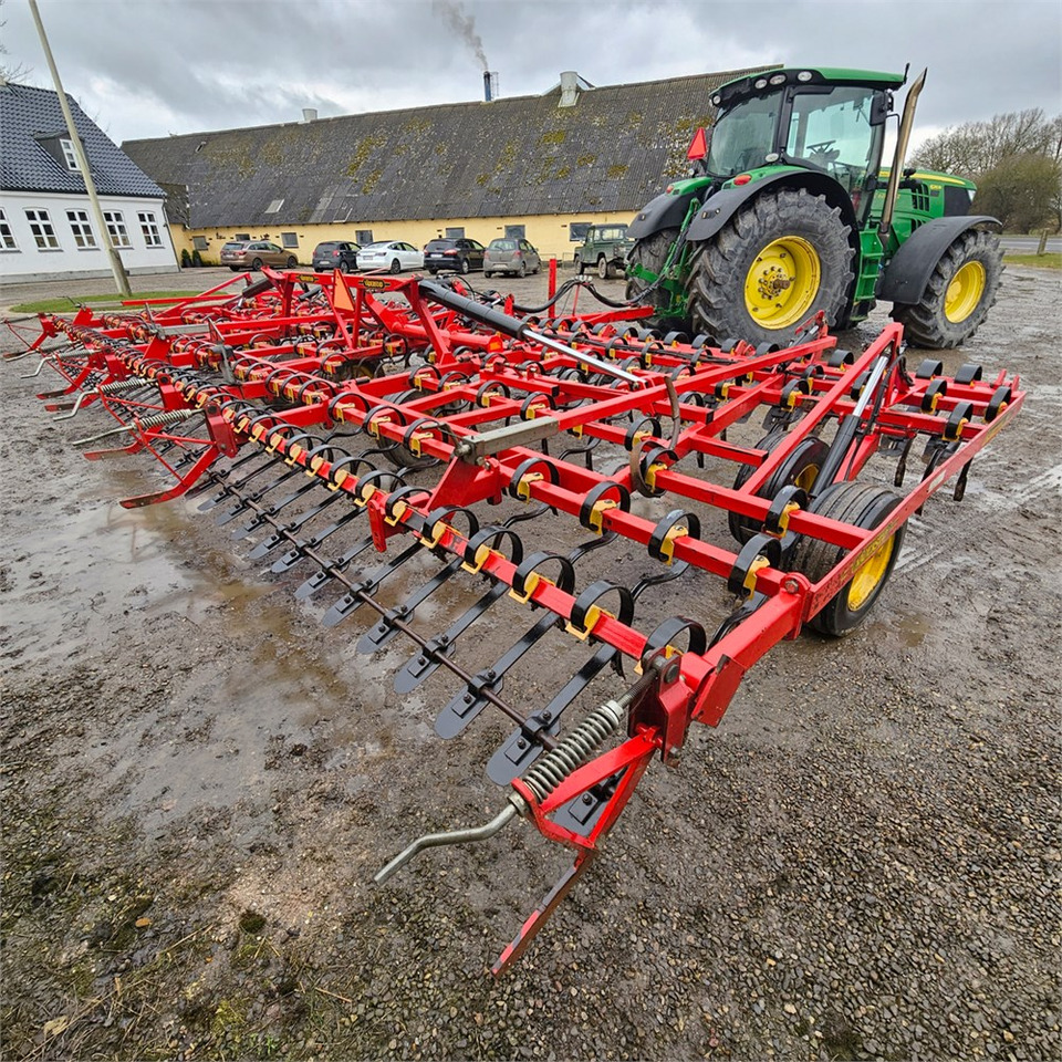 Väderstad 9 meter - Техника для обработки почвы: фото 1 Väderstad 9 meter - Техника для обработки почвы: фото 1