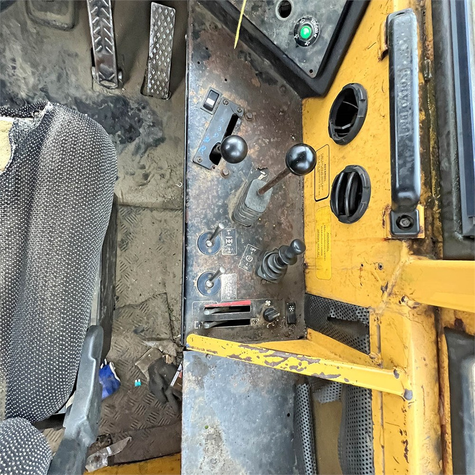 Сочленённый самосвал Volvo A20: фото 22