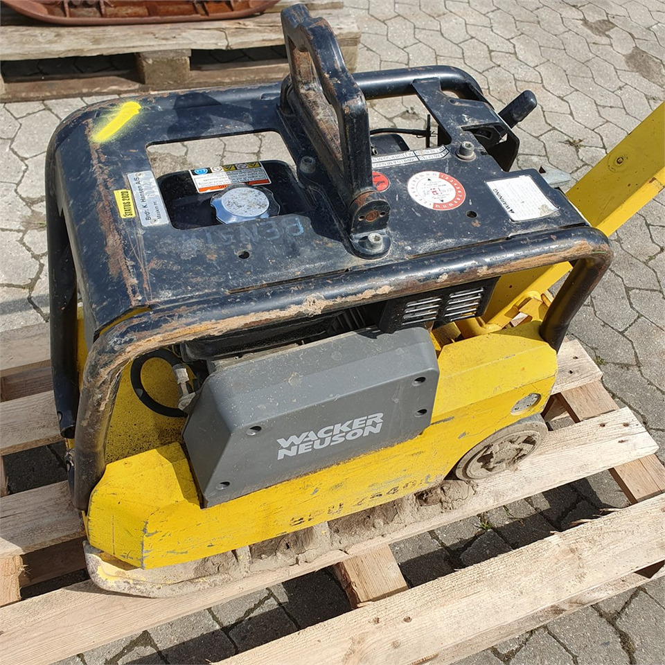 Wacker Neuson BPU 2540A - Виброплита: фото 2 Wacker Neuson BPU 2540A - Виброплита: фото 2