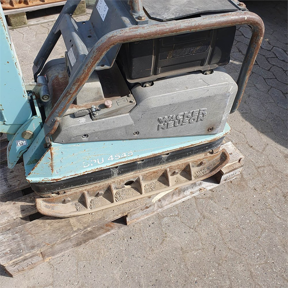 Wacker Neuson DPU4545 - Виброплита: фото 2 Wacker Neuson DPU4545 - Виброплита: фото 2