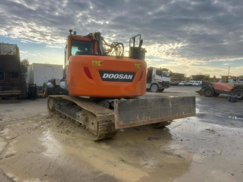 Doosan DX 235 LCR-5 - Гусеничный экскаватор: фото 3 Doosan DX 235 LCR-5 - Гусеничный экскаватор: фото 3