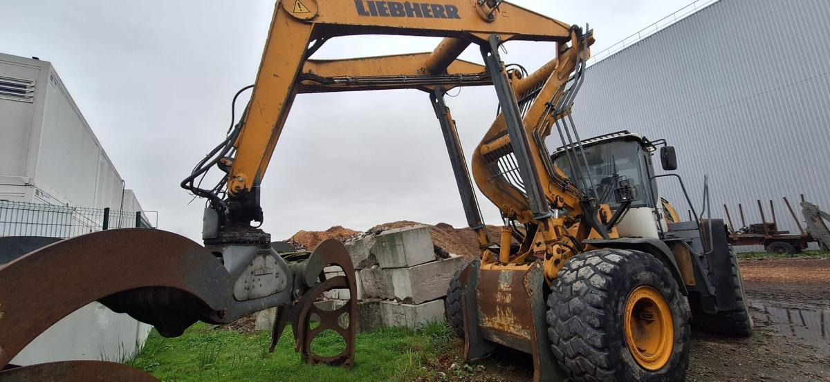 Liebherr L580 - Колёсный погрузчик: фото 1 Liebherr L580 - Колёсный погрузчик: фото 1