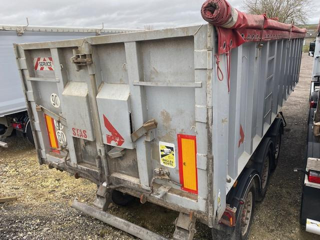 Stas 3 ESSIEUX - Самосвальный полуприцеп: фото 3 Stas 3 ESSIEUX - Самосвальный полуприцеп: фото 3