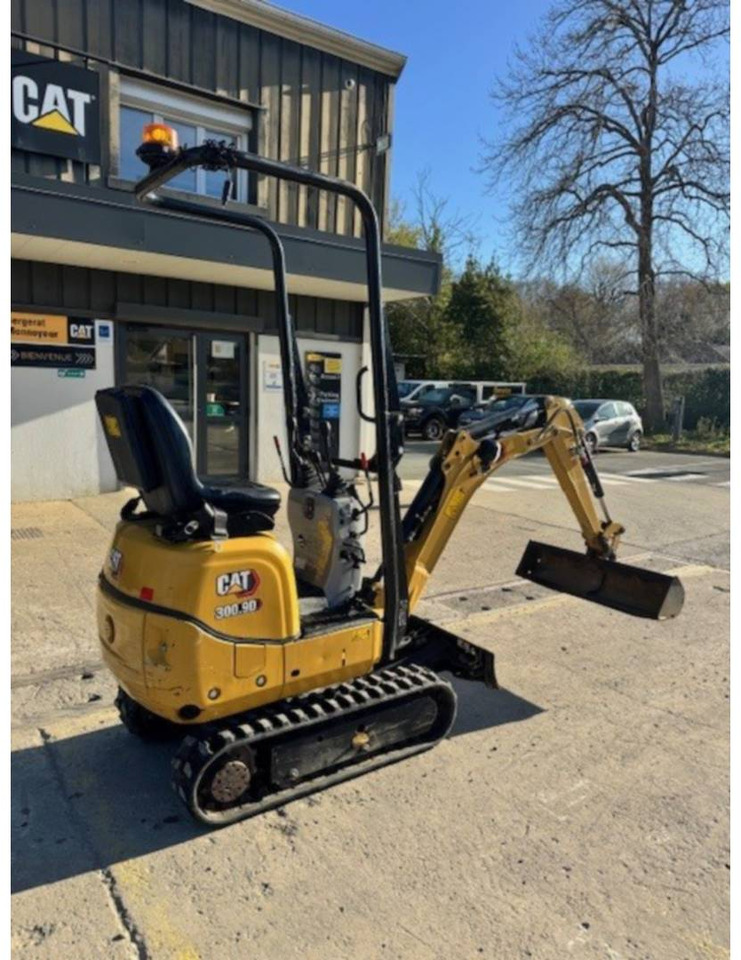CAT 300.9D - Гусеничный экскаватор: фото 4 CAT 300.9D - Гусеничный экскаватор: фото 4