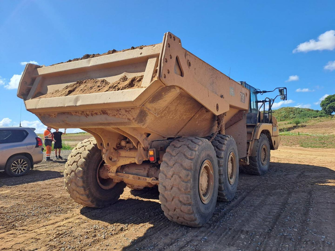 CAT 730 - Сочленённый самосвал: фото 3 CAT 730 - Сочленённый самосвал: фото 3