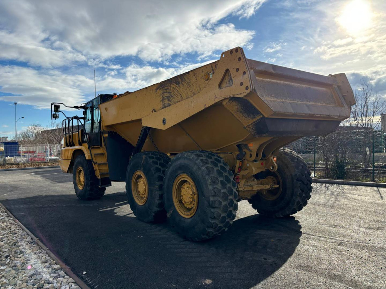 CAT 730 - Сочленённый самосвал: фото 4 CAT 730 - Сочленённый самосвал: фото 4