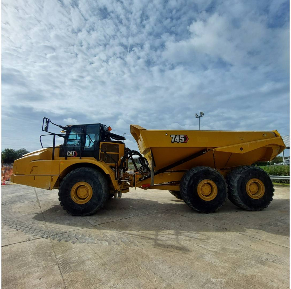 CAT 745 - Сочленённый самосвал: фото 3 CAT 745 - Сочленённый самосвал: фото 3