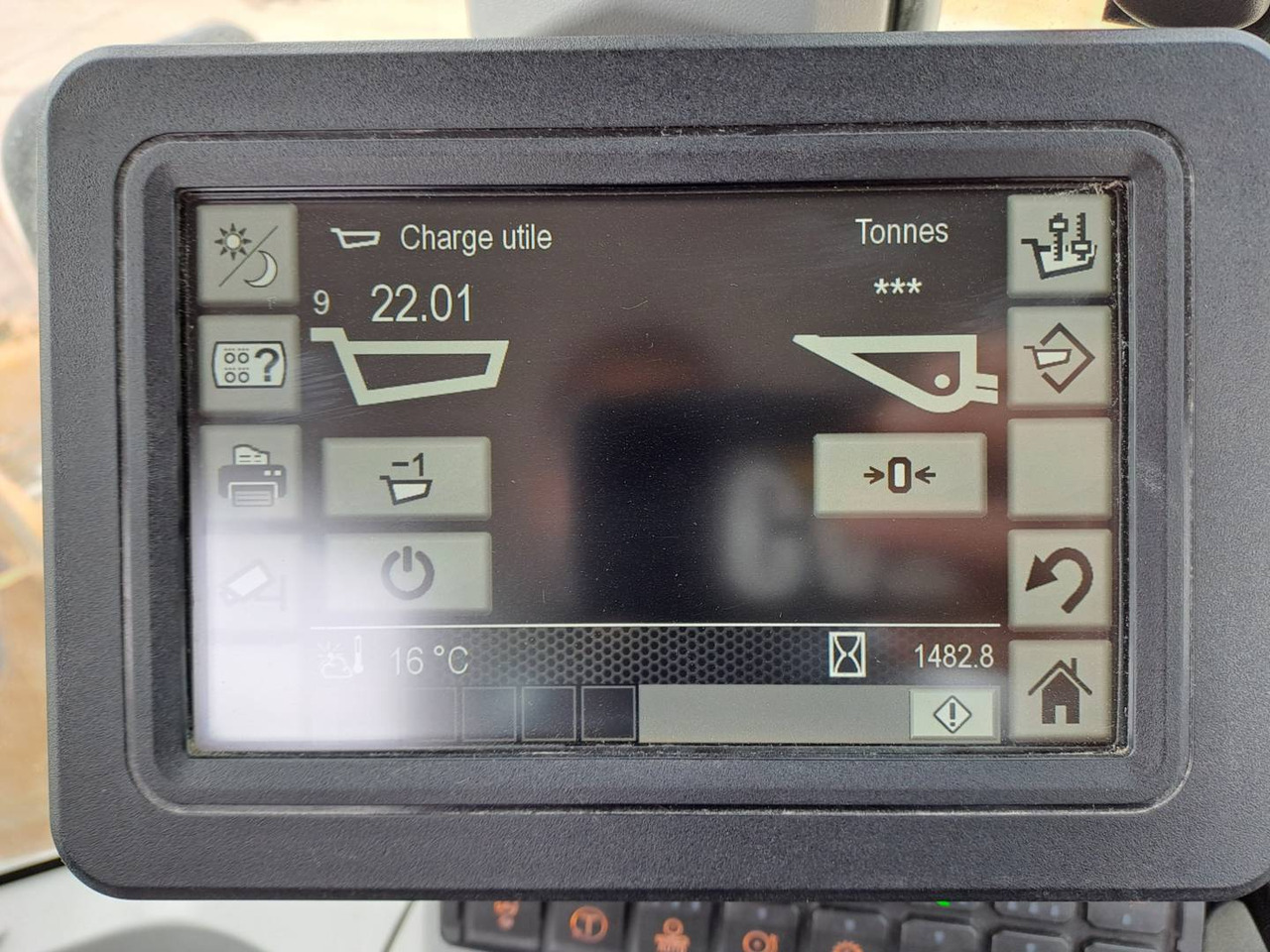 Колёсный погрузчик CAT 926M: фото 23