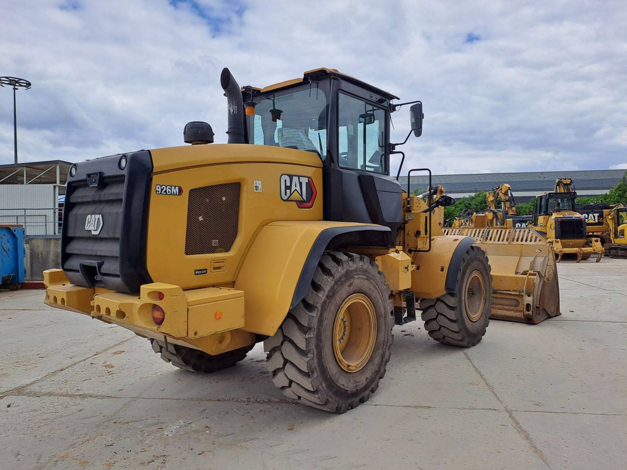 Колёсный погрузчик CAT 926M: фото 6
