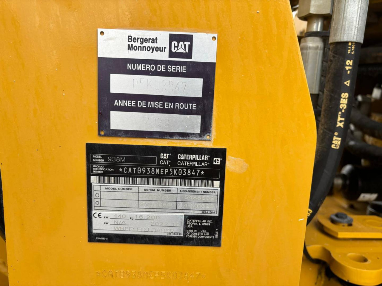 Колёсный погрузчик CAT 938M: фото 6