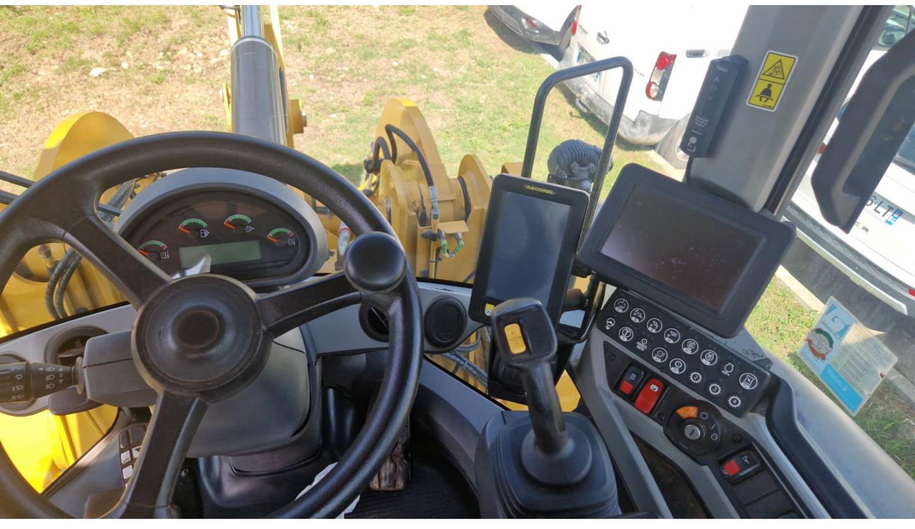 CAT 938M в лизинг CAT 938M: фото 7