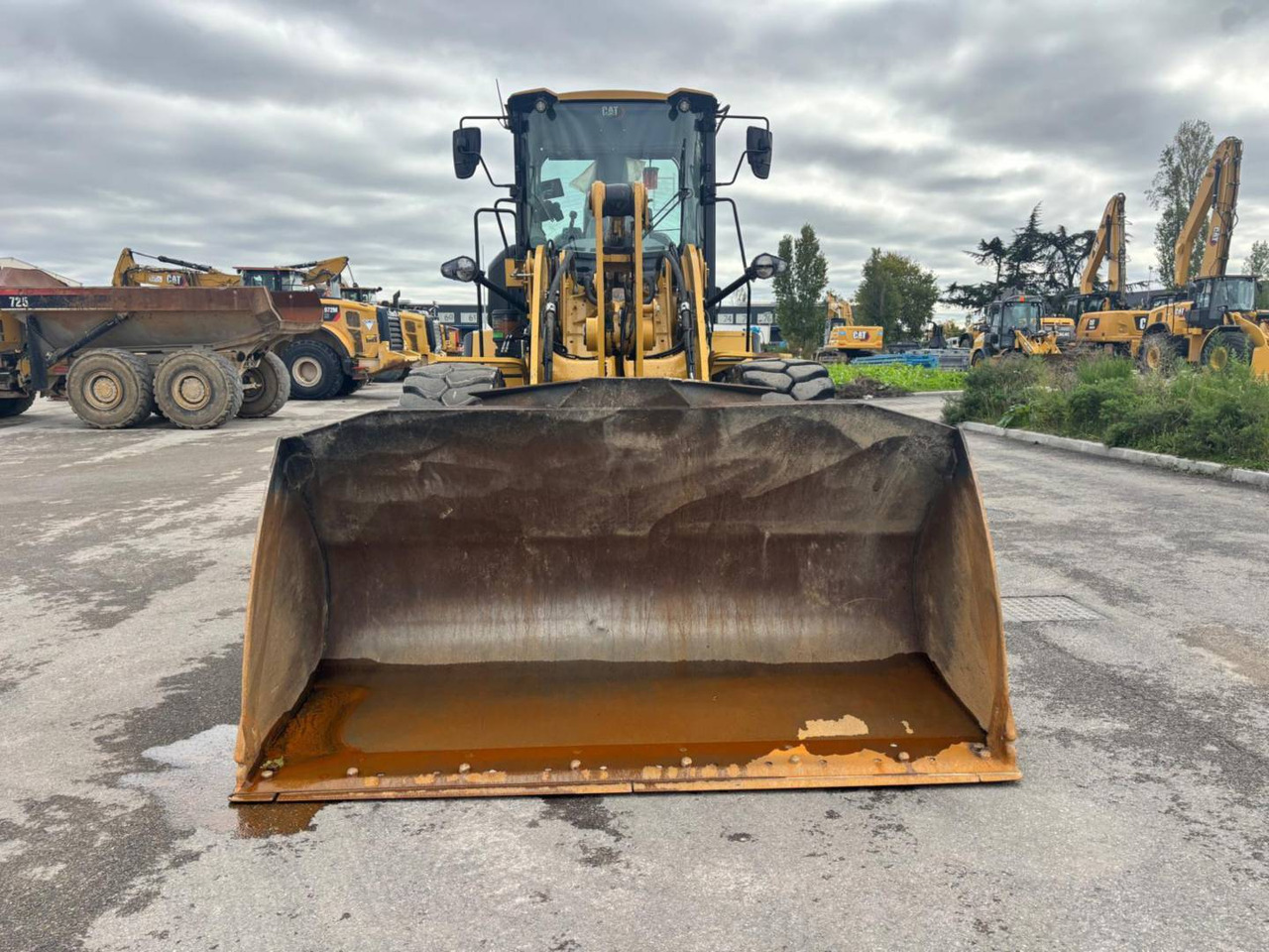 Колёсный погрузчик CAT 938M: фото 10