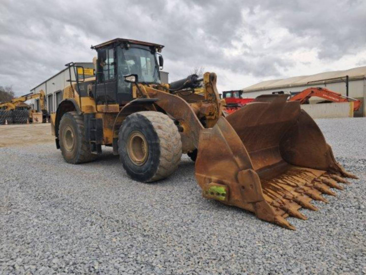 CAT 972K - Колёсный погрузчик: фото 2 CAT 972K - Колёсный погрузчик: фото 2