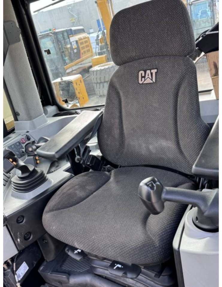 Бульдозер CAT D8T: фото 18