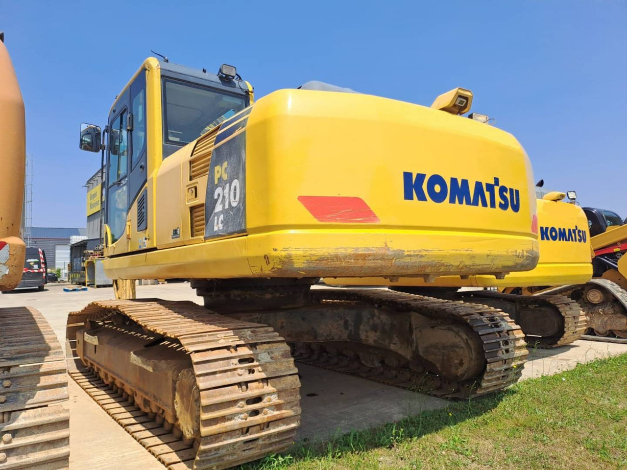 KOMATSU PC210LC - Гусеничный экскаватор: фото 4 KOMATSU PC210LC - Гусеничный экскаватор: фото 4