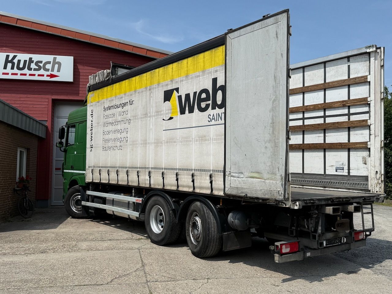 DAF XF 460 SpaceCab, Edscha, Lenkachse, Intarder - Тентованный грузовик: фото 4 DAF XF 460 SpaceCab, Edscha, Lenkachse, Intarder - Тентованный грузовик: фото 4