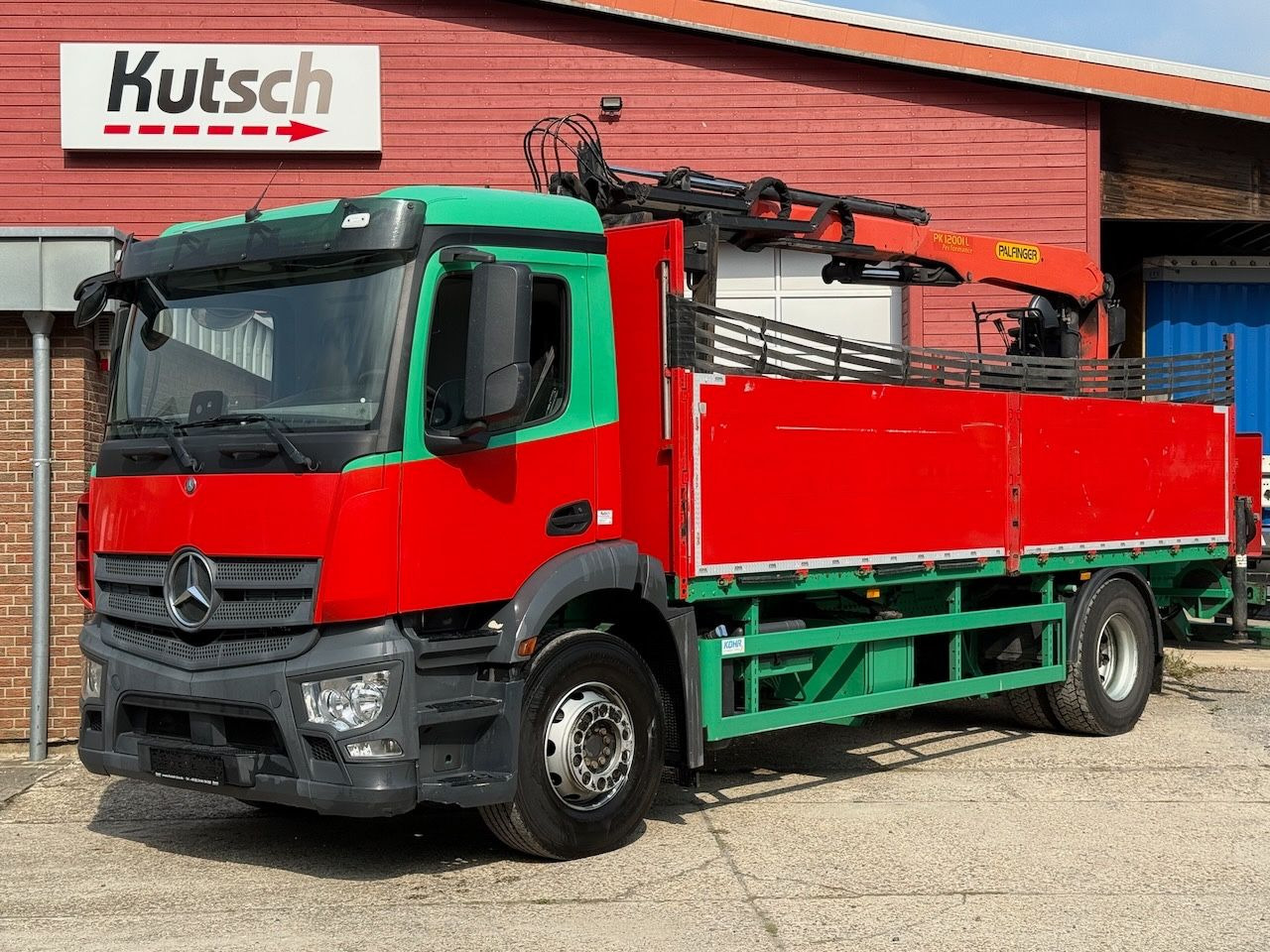 Mercedes-Benz Antos 1832L mit Palfinger PK 12001L Heckkran - Грузовик бортовой/ Платформа, Автоманипулятор: фото 3 Mercedes-Benz Antos 1832L mit Palfinger PK 12001L Heckkran - Грузовик бортовой/ Платформа, Автоманипулятор: фото 3