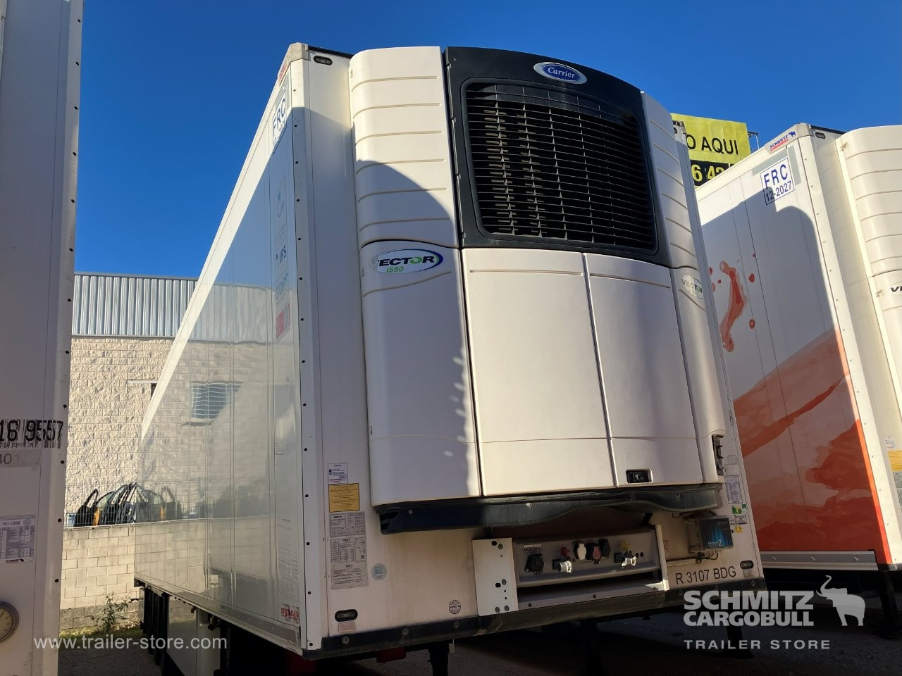 SCHMITZ Semiremolque Frigo Standard Double deck - Изотермический полуприцеп: фото 1 SCHMITZ Semiremolque Frigo Standard Double deck - Изотермический полуприцеп: фото 1