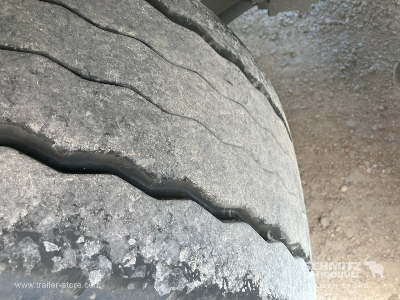 SCHMITZ Semiremolque Frigo Standard - Изотермический полуприцеп: фото 3 SCHMITZ Semiremolque Frigo Standard - Изотермический полуприцеп: фото 3