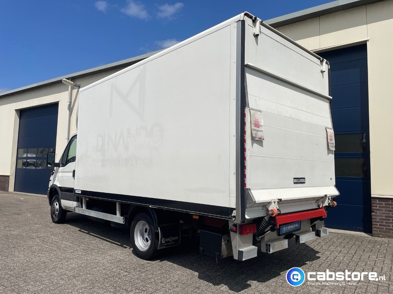 Iveco 40C12 Daily 4x2 Bakwagen Euro 3 - Bouwjaar 2003 - APK tot 10-05-2026 -Handgeschakelde versnellingsbak - Фургон с закрытым кузовом: фото 5 Iveco 40C12 Daily 4x2 Bakwagen Euro 3 - Bouwjaar 2003 - APK tot 10-05-2026 -Handgeschakelde versnellingsbak - Фургон с закрытым кузовом: фото 5