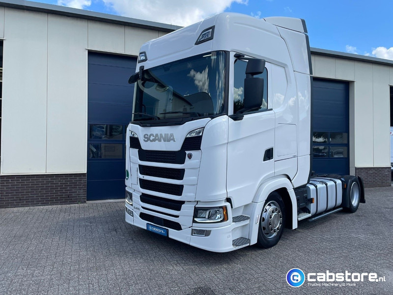 Scania S410 A 4x2 EB Euro 6 - MEGA VOLUME - RETARDER - Bouwjaar 2018 - S-Highline - Km 822.505 - Differentieelslot - Тягач: фото 1 Scania S410 A 4x2 EB Euro 6 - MEGA VOLUME - RETARDER - Bouwjaar 2018 - S-Highline - Km 822.505 - Differentieelslot - Тягач: фото 1
