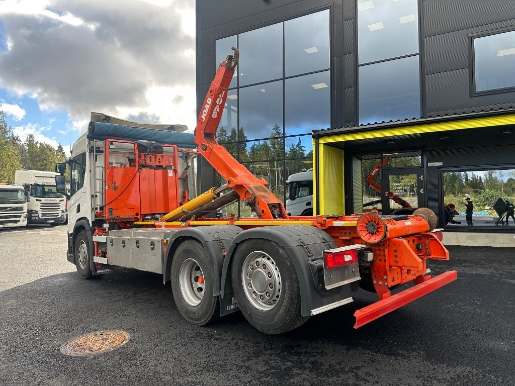 Scania P 370 6x2*4  - Крюковой мультилифт: фото 4 Scania P 370 6x2*4  - Крюковой мультилифт: фото 4