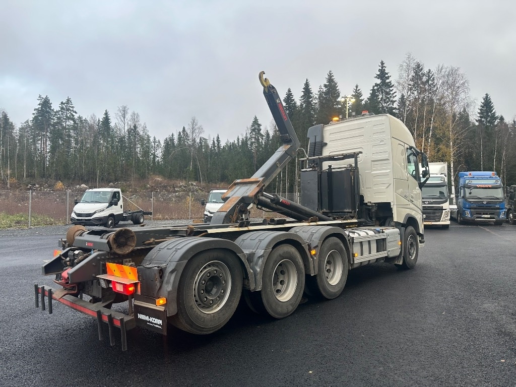 Volvo FH 500 8X4*4 - Крюковой мультилифт: фото 4 Volvo FH 500 8X4*4 - Крюковой мультилифт: фото 4